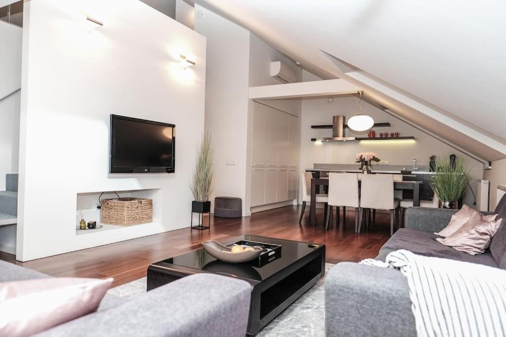 #Stayhere - Spacious Luxury Town Hall 3Bdr Apartment Wilna Exterior foto