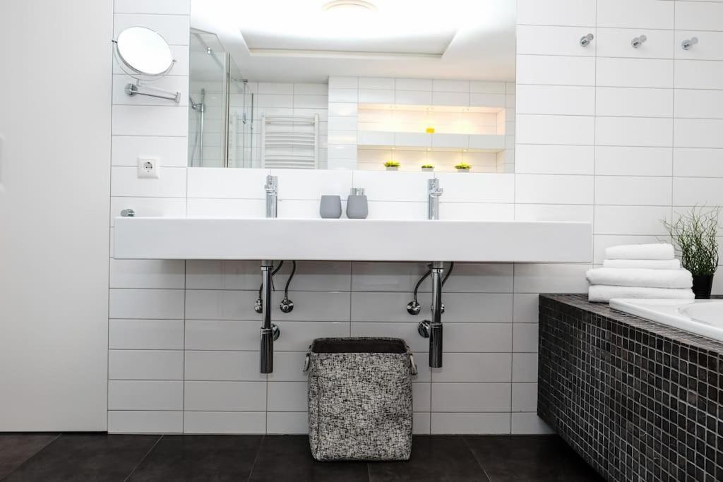 #Stayhere - Spacious Luxury Town Hall 3Bdr Apartment Wilna Exterior foto